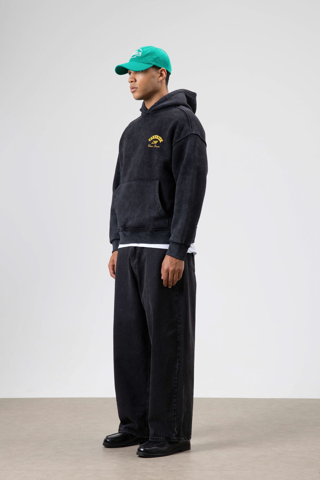 Oversize Yıkamalı Boxy Fit Kapüşonlu Sweatshirt Siyah