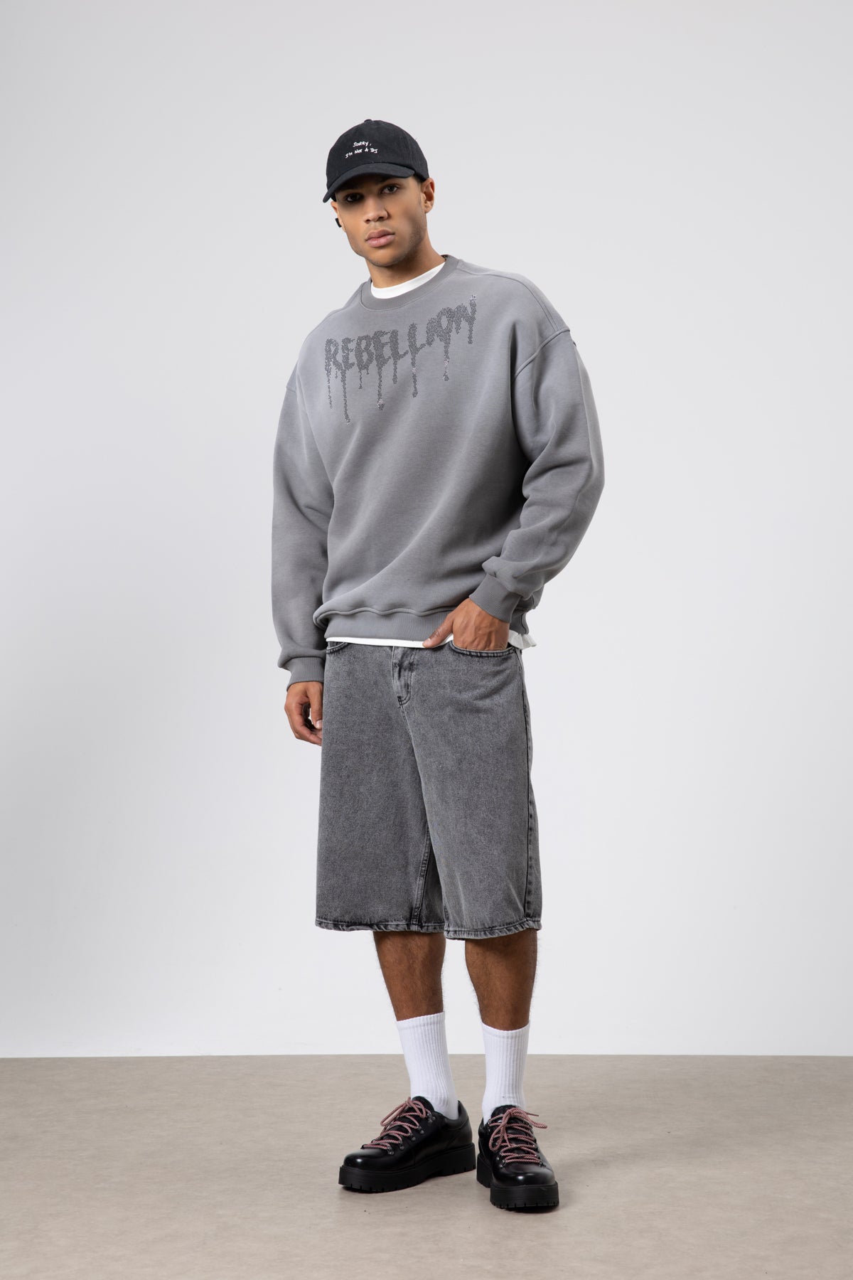Yıkamalı Oversize Baskılı Sweatshirt Füme