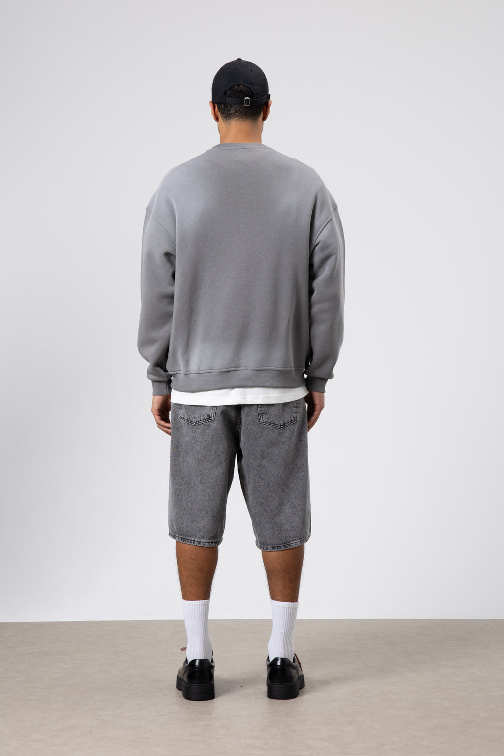 Yıkamalı Oversize Baskılı Sweatshirt Füme