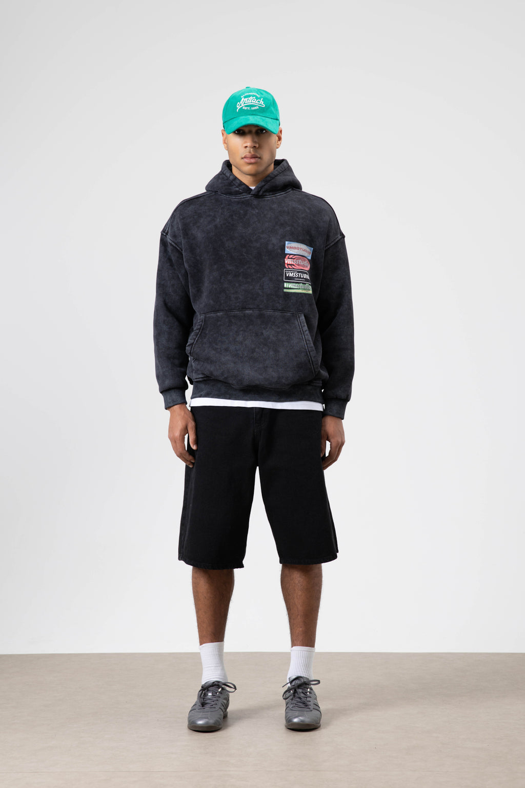 Oversize Yıkamalı Baskılı Kapüşonlu Sweatshirt Siyah