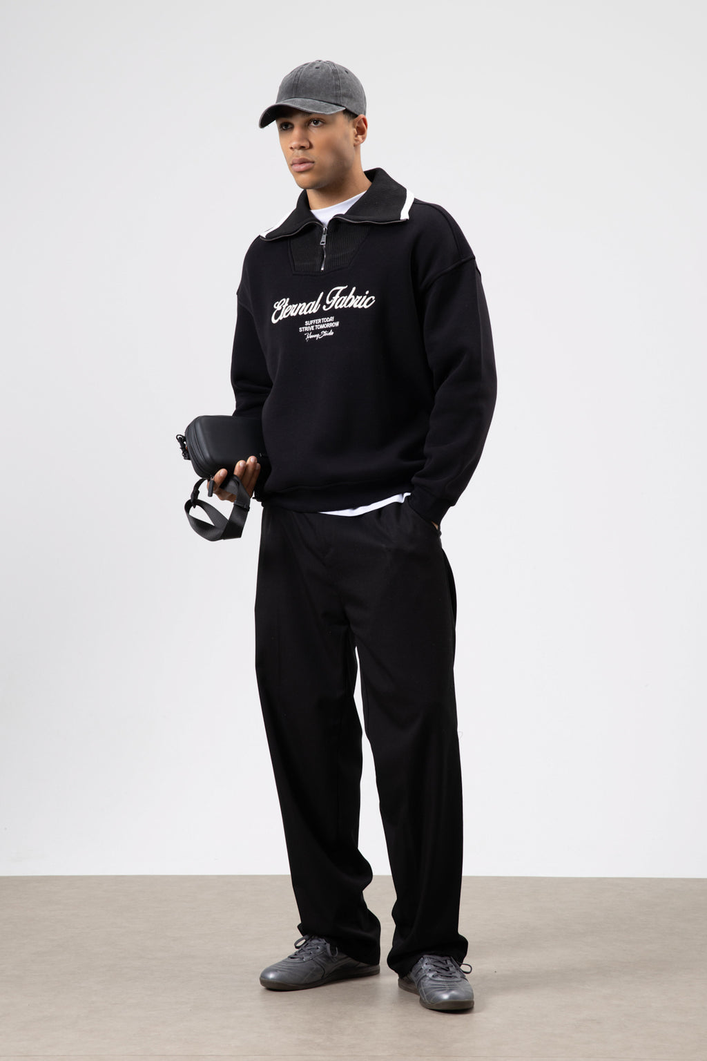 Oversize Fermuarlı Yaka Sweatshirt Siyah