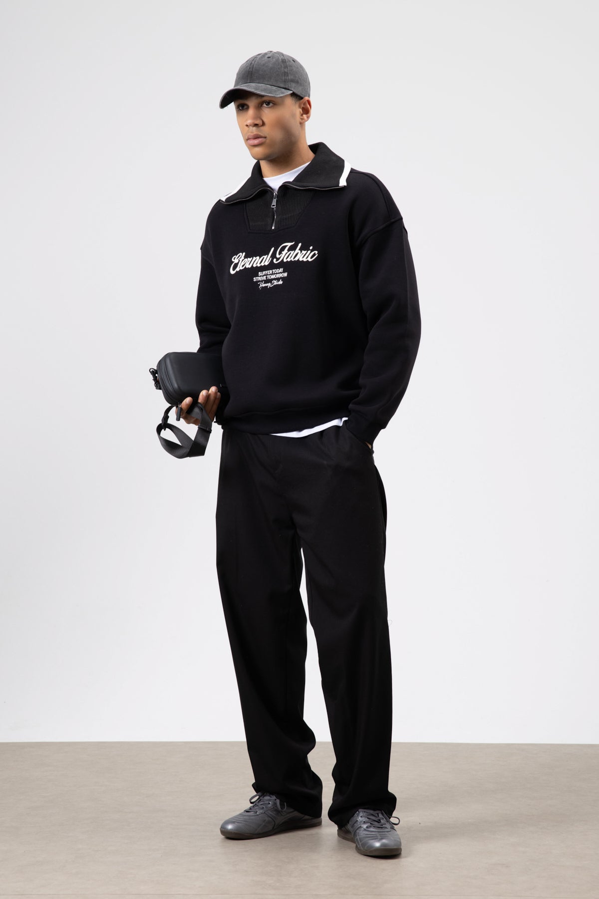 Oversize Fermuarlı Yaka Sweatshirt Siyah