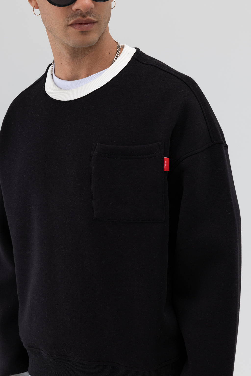 Bisiklet Yaka Cep Detaylı Oversize Sweatshirt Siyah
