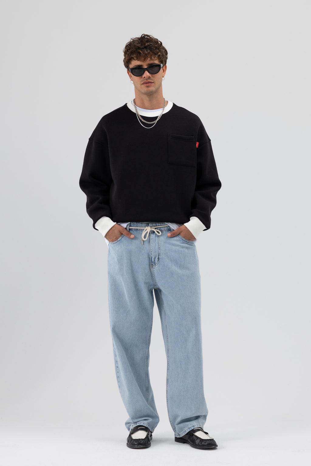 Bisiklet Yaka Cep Detaylı Oversize Sweatshirt Siyah