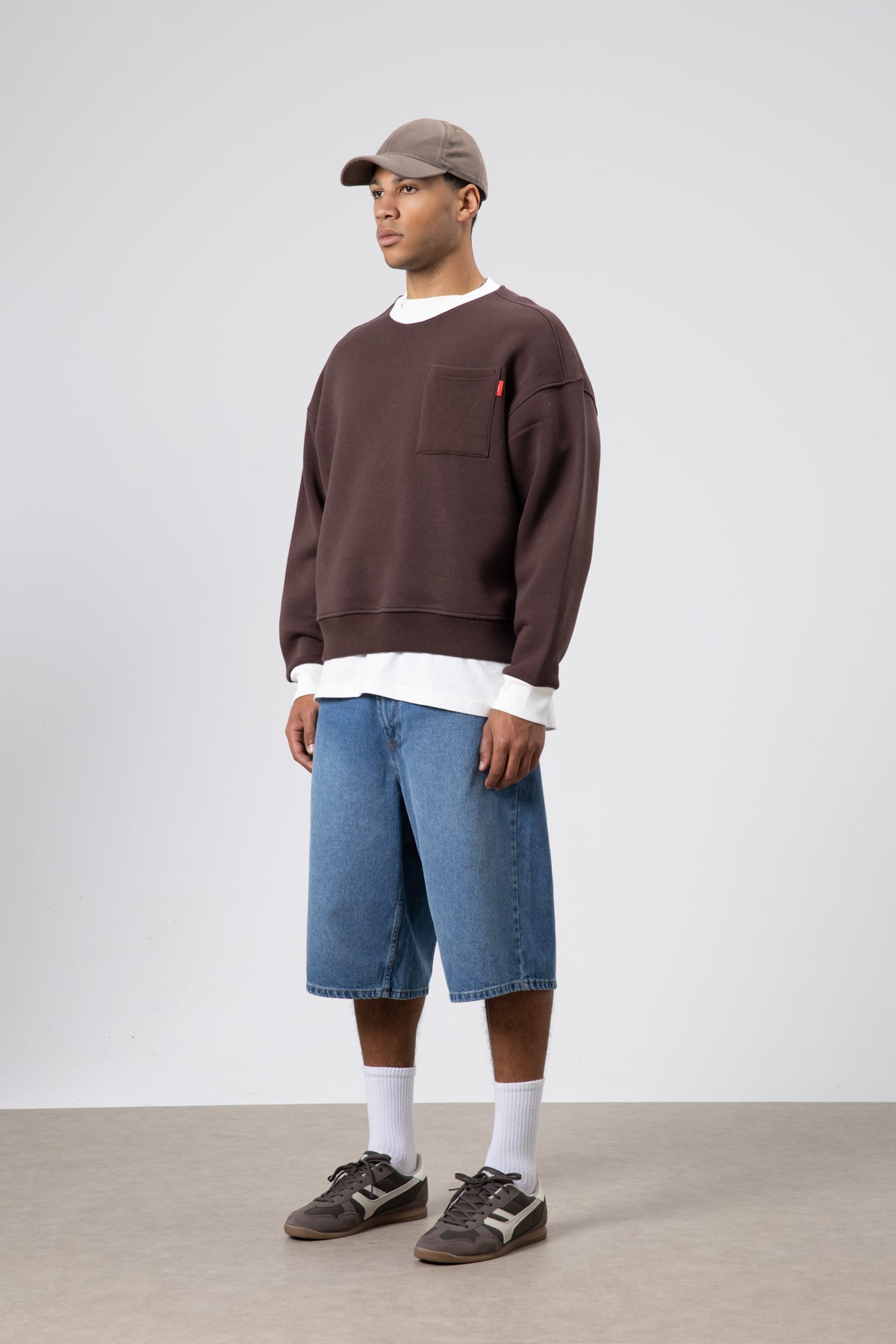 Bisiklet Yaka Cep Detaylı Oversize Sweatshirt Kahve