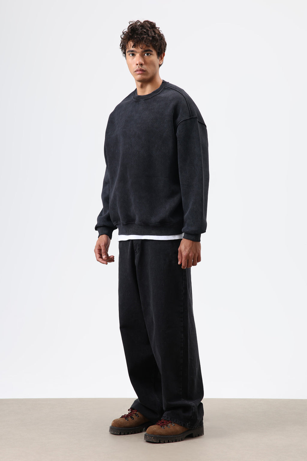 Basic Oversize Yıkamalı Sweatshirt Siyah