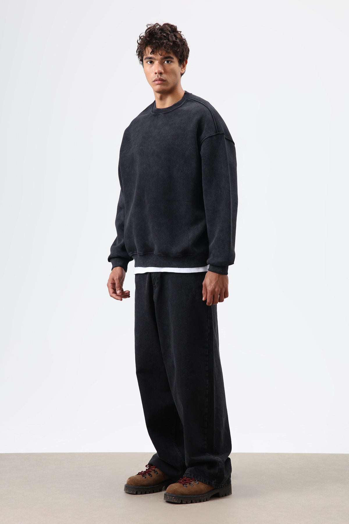 Basic Oversize Yıkamalı Sweatshirt Siyah