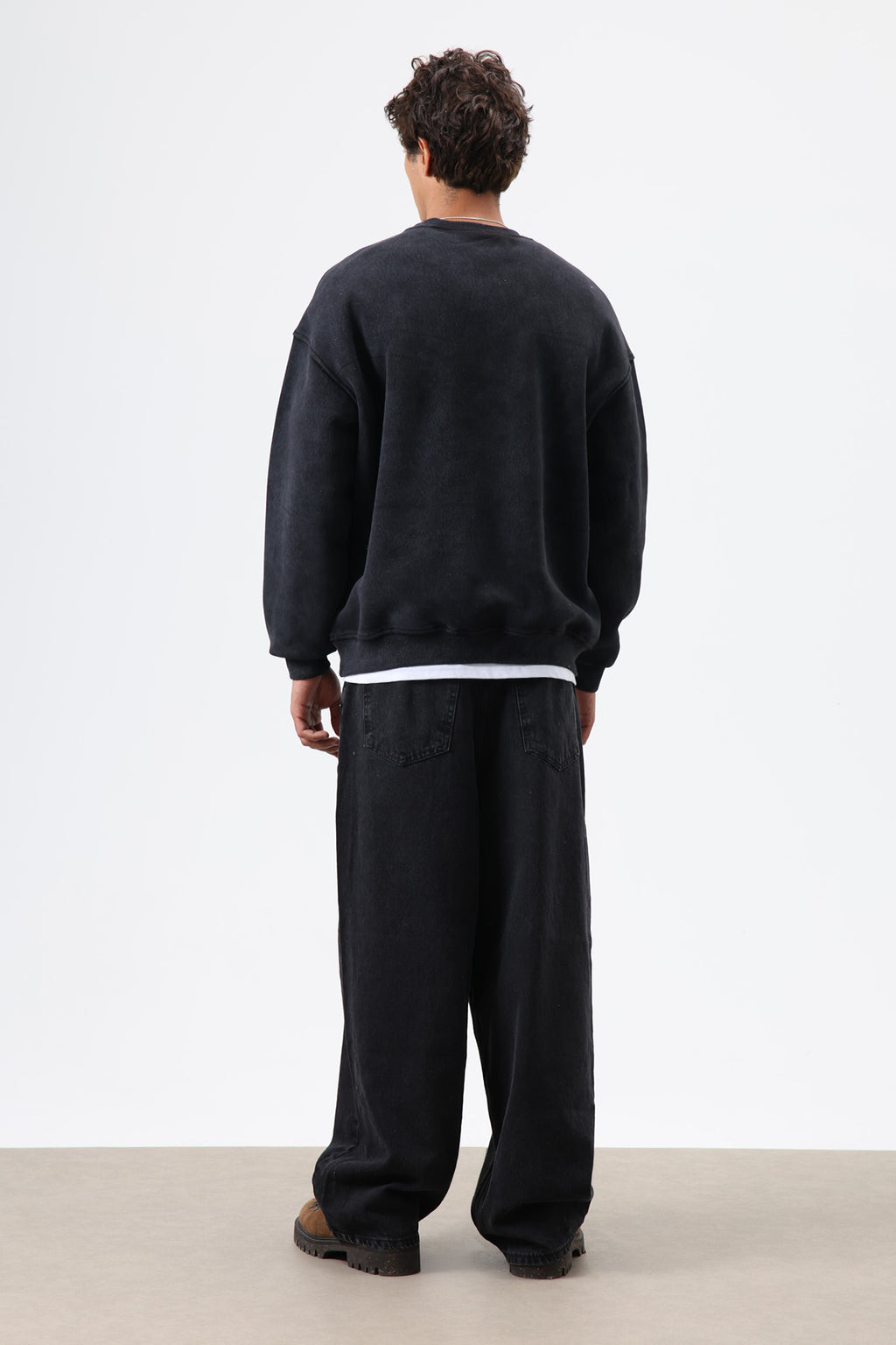 Basic Oversize Yıkamalı Sweatshirt Siyah