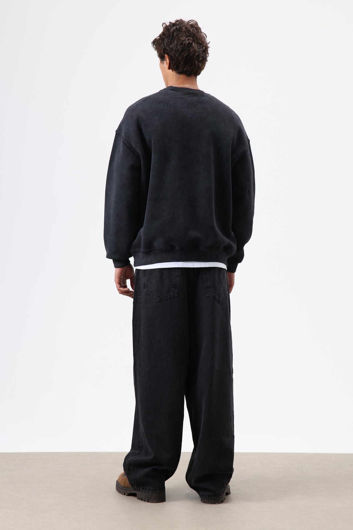 Basic Oversize Yıkamalı Sweatshirt Siyah