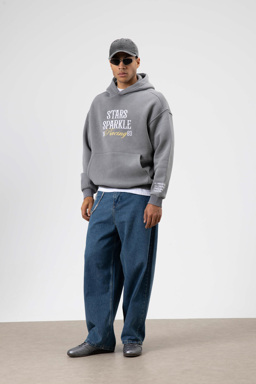 Oversize Nakış BaskılıKapüşonlu Sweatshirt Füme