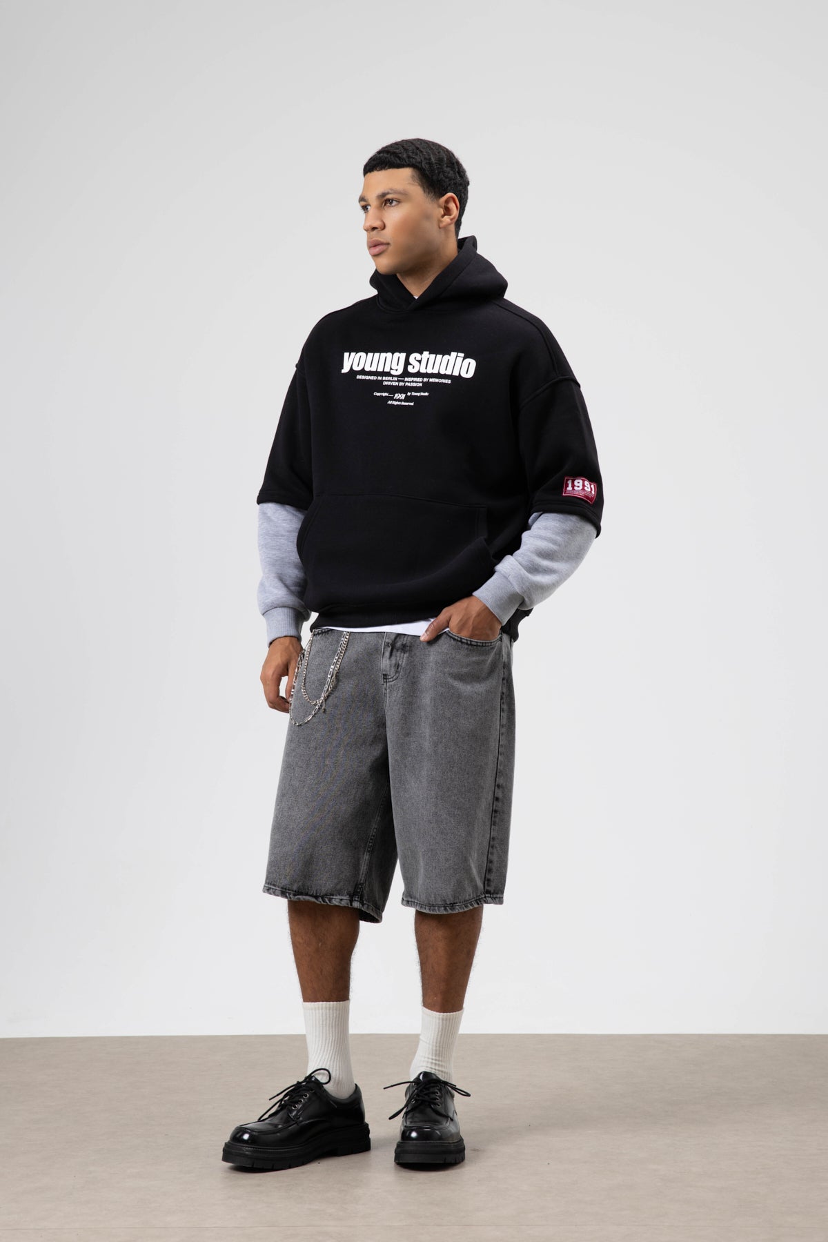Oversize Baskılı Kapüşonlu Sweatshirt Siyah