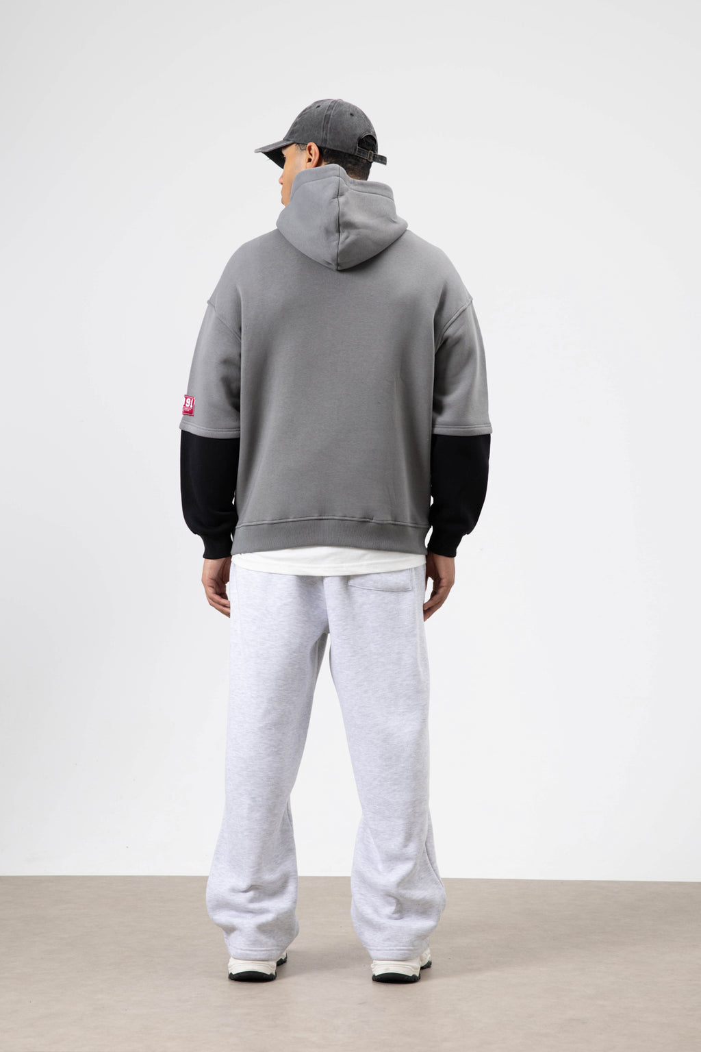 Oversize Baskılı Kapüşonlu Sweatshirt Füme