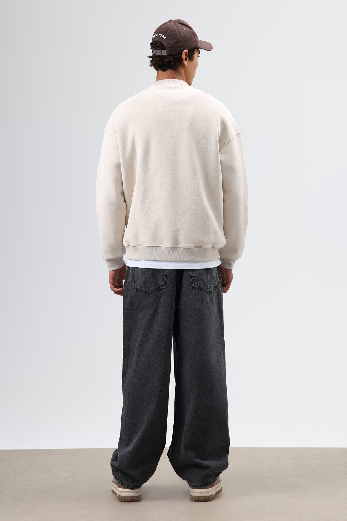Oversize Bisiklet Yaka Baskılı Sweatshirt Taş