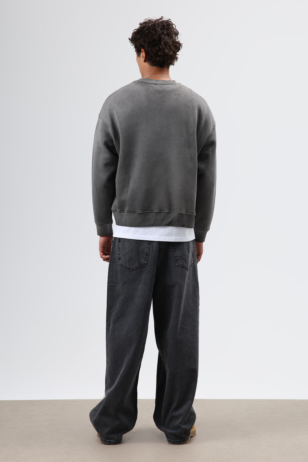 Oversize Bisiklet Yaka Cepli Sweatshirt Siyah