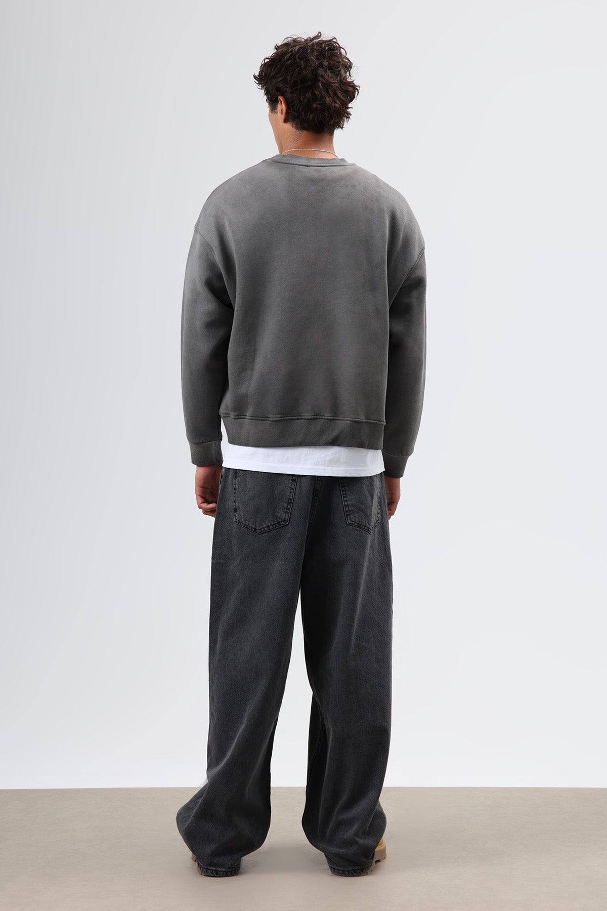 Oversize Bisiklet Yaka Cepli Sweatshirt Siyah