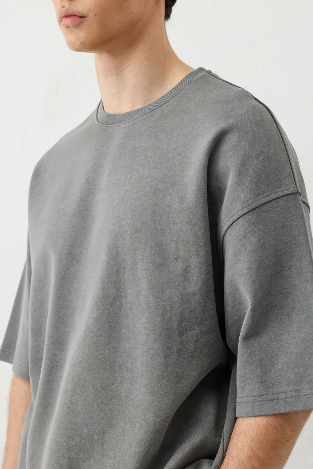 Kısa Kollu Yıkamalı Oversize Tişört Füme