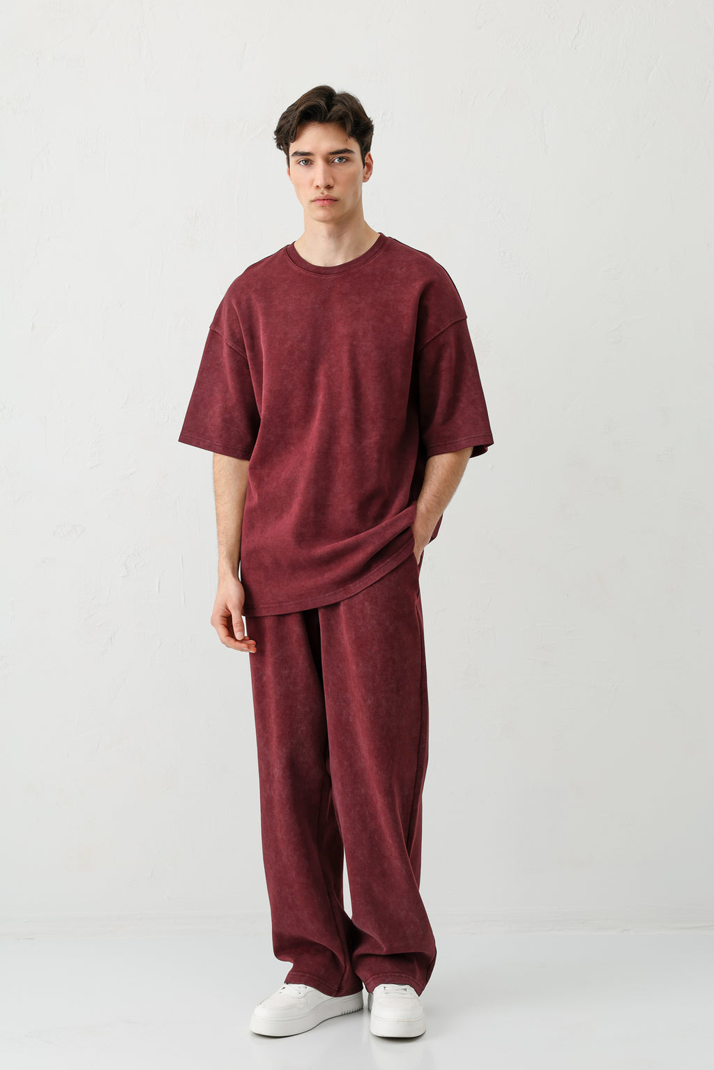 Kısa Kollu Yıkamalı Oversize Tişört Bordo