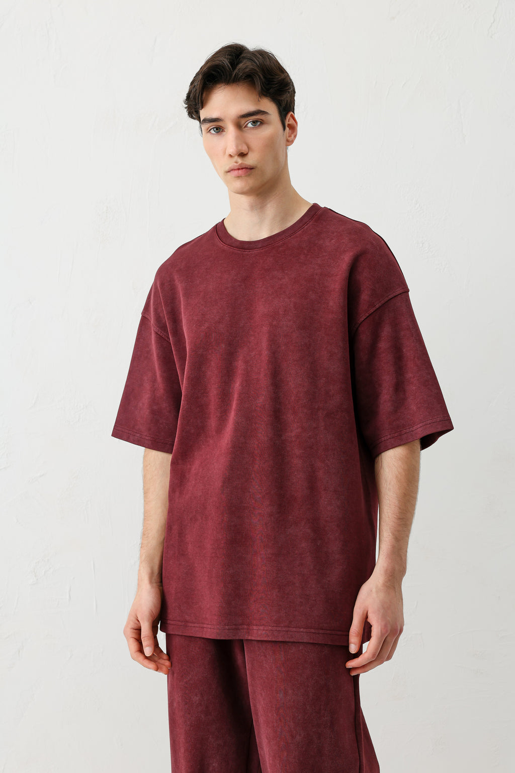Kısa Kollu Yıkamalı Oversize Tişört Bordo