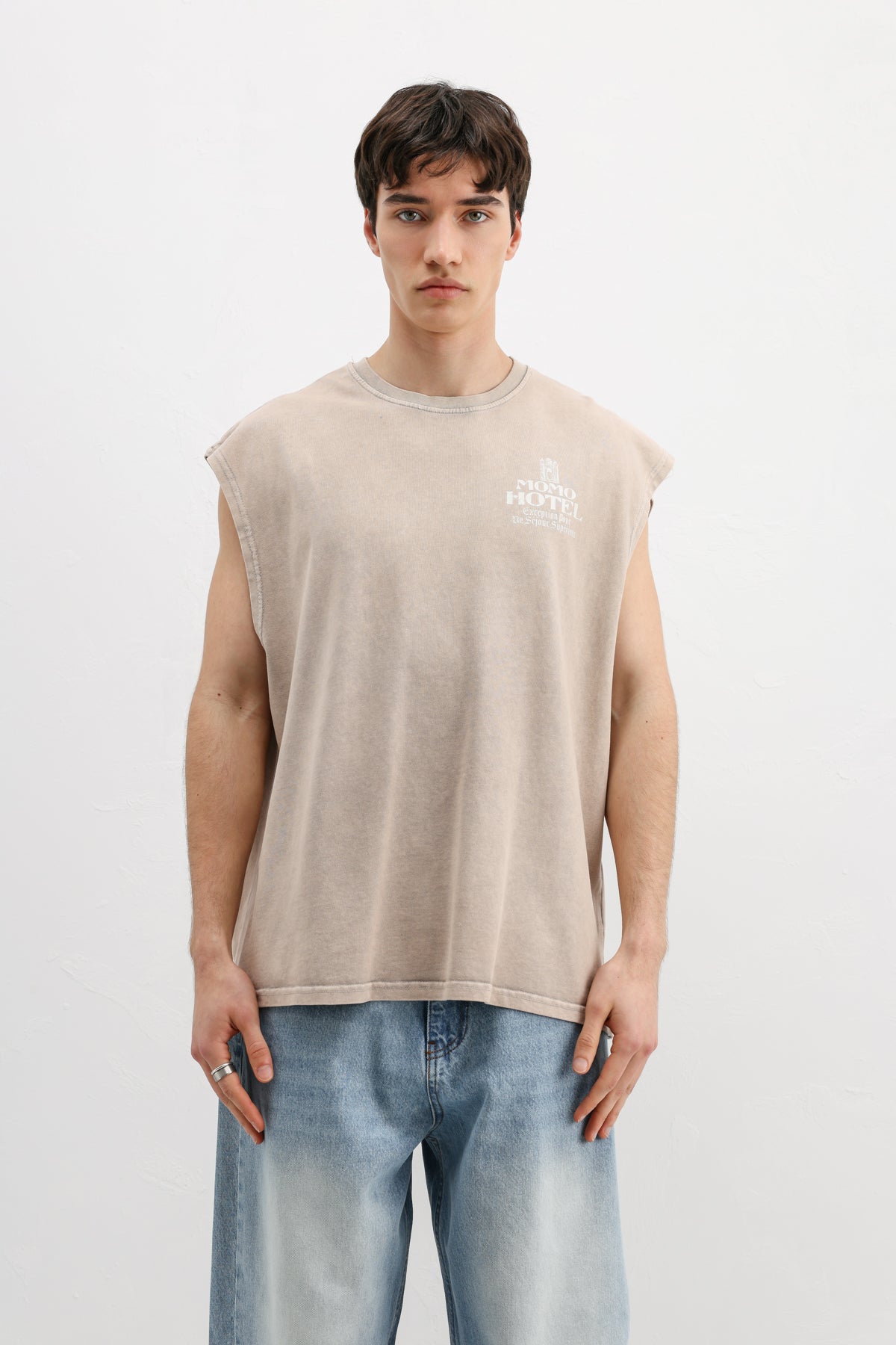 Baskılı Kolsuz Oversize Tişört Bej