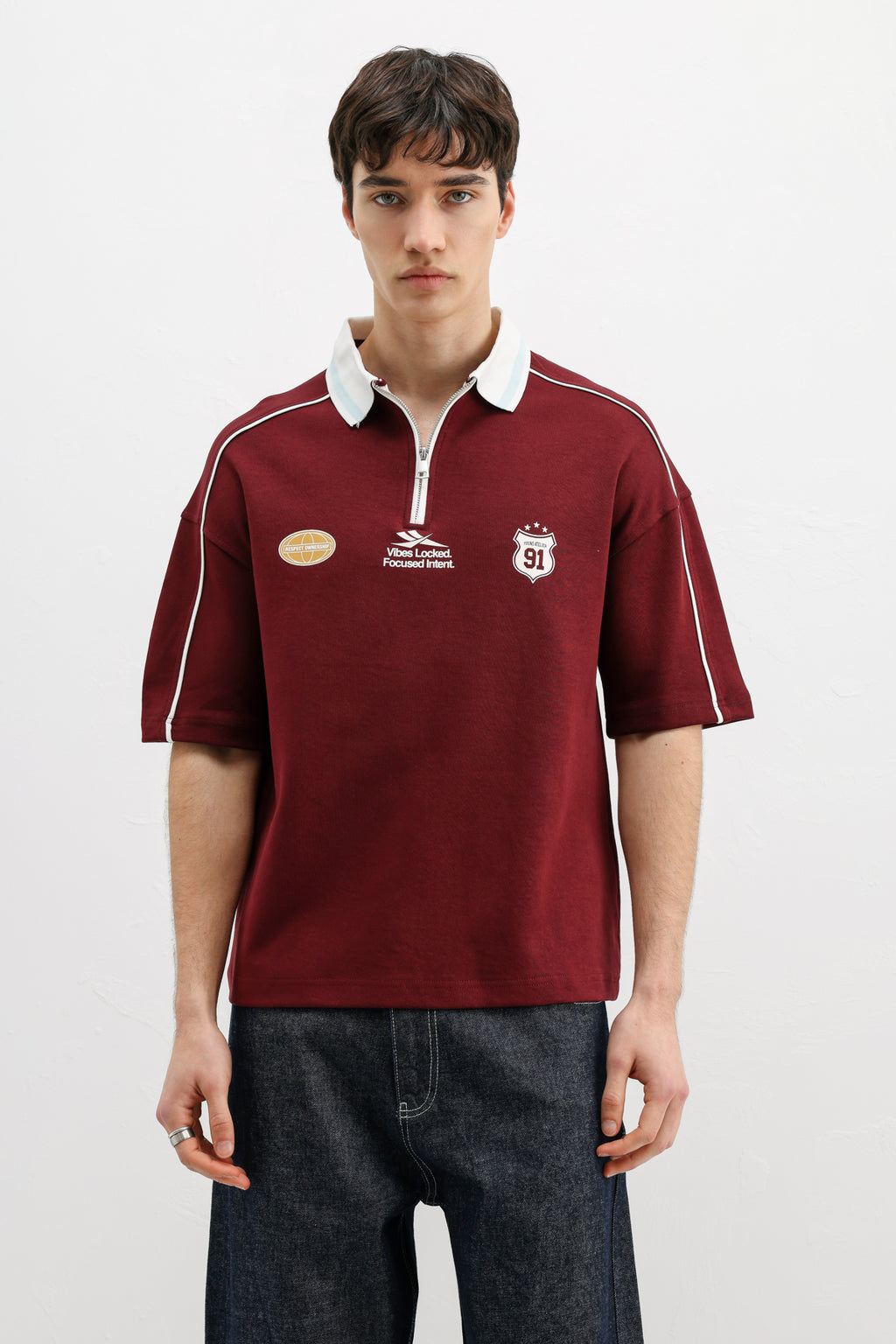 Fermuarlı Yaka Baskılı Oversize Tişört Bordo