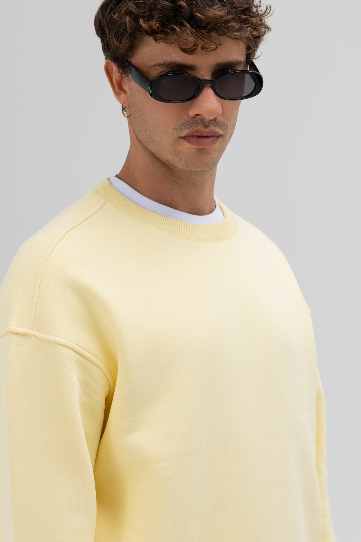 Basic Bisiklet Yaka Oversize Sweatshirt Sarı