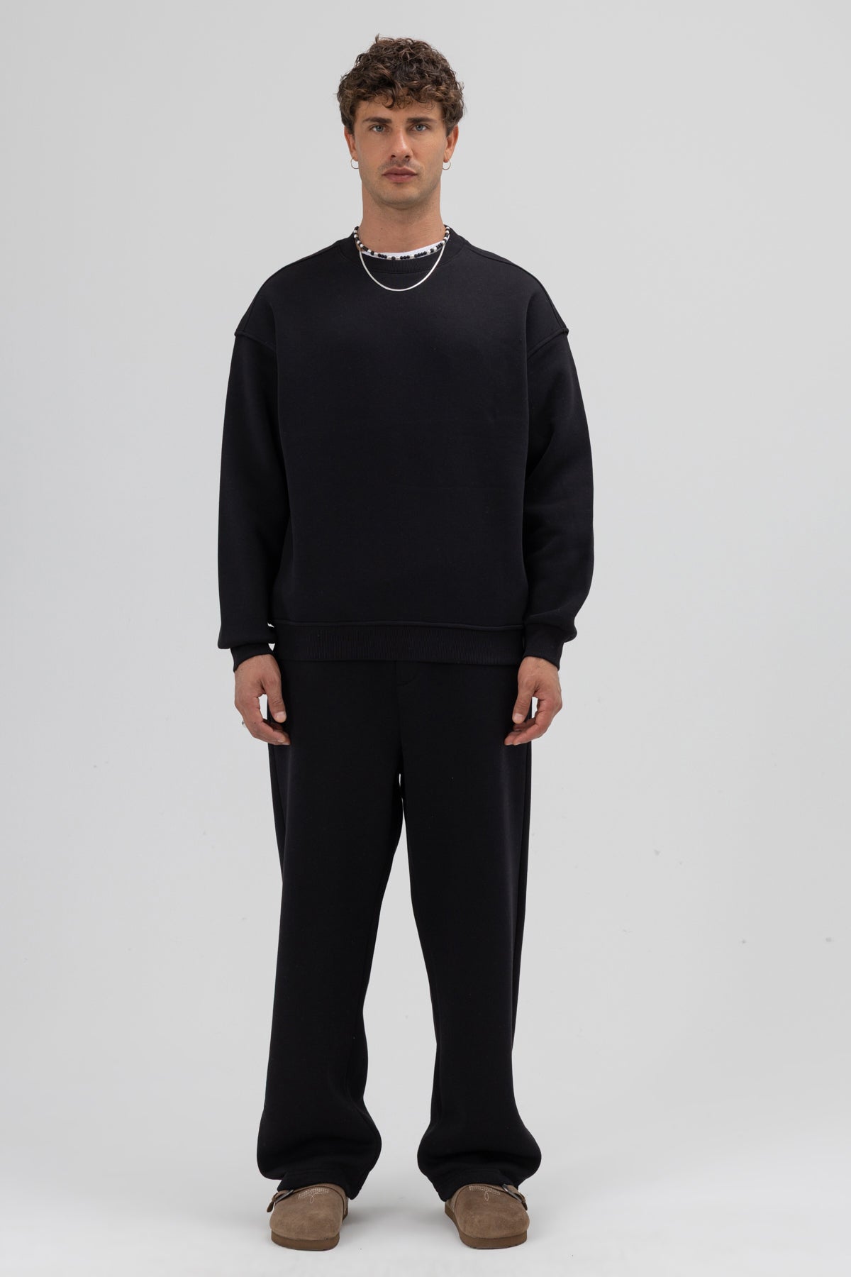 Basic Bisiklet Yaka Oversize Sweatshirt Siyah