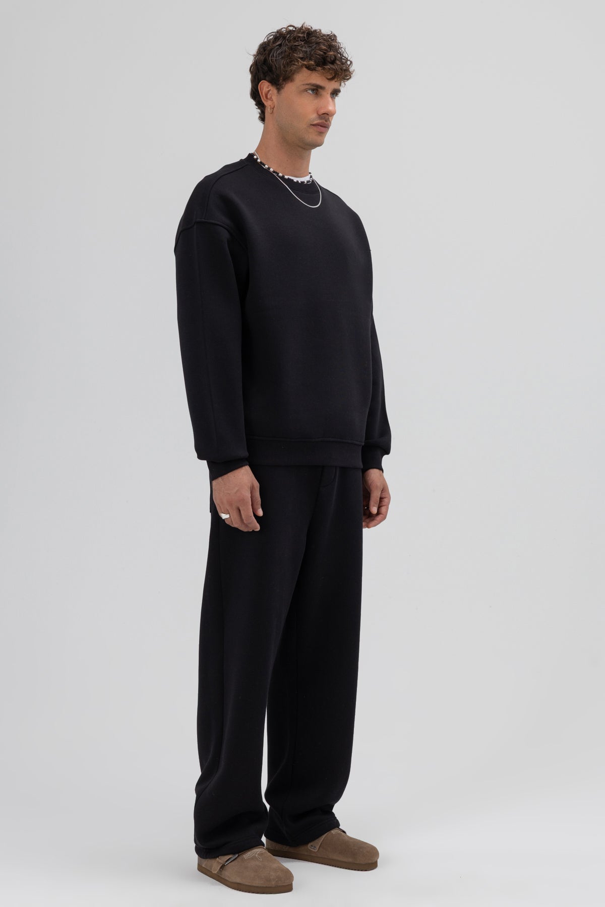 Basic Bisiklet Yaka Oversize Sweatshirt Siyah