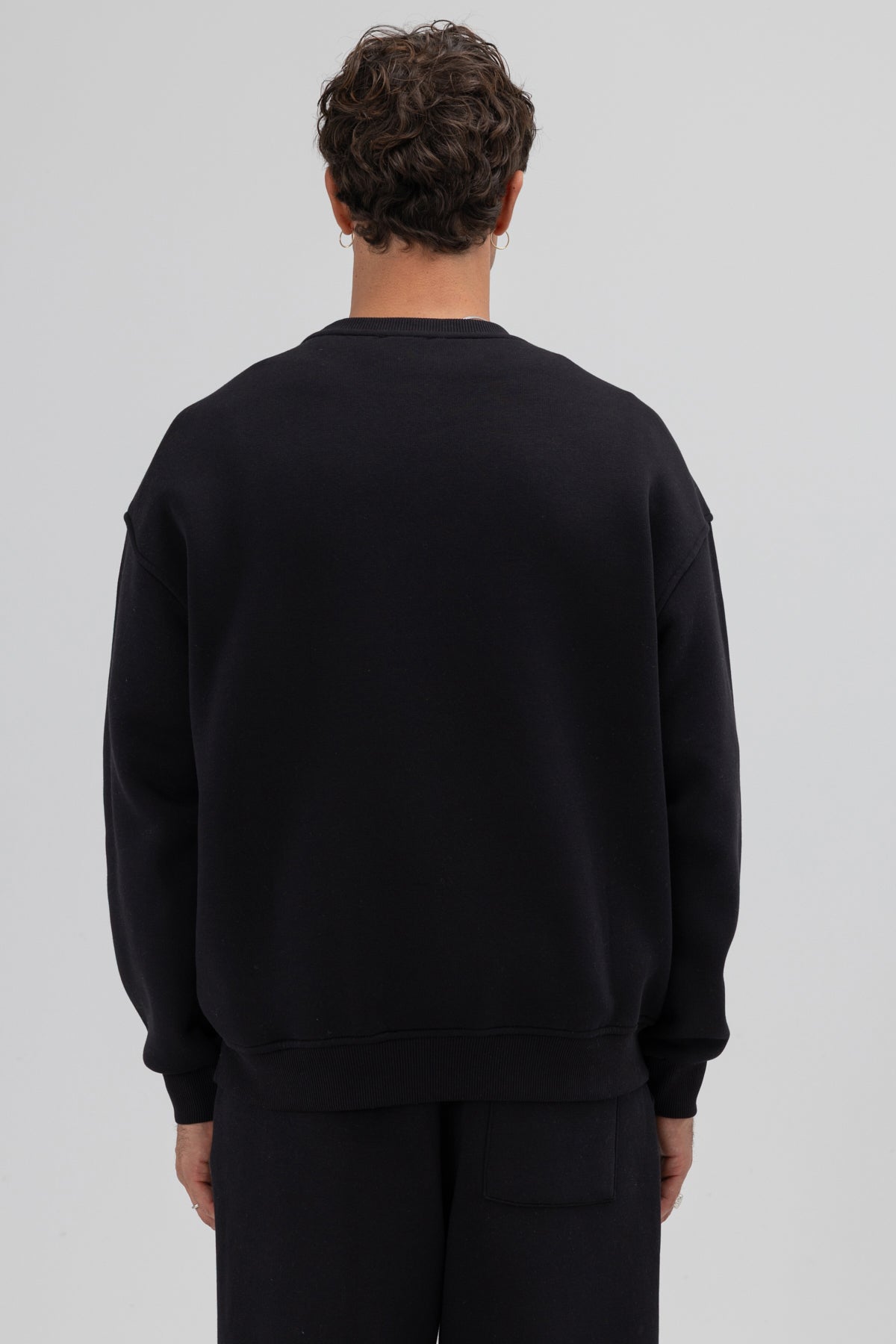 Basic Bisiklet Yaka Oversize Sweatshirt Siyah