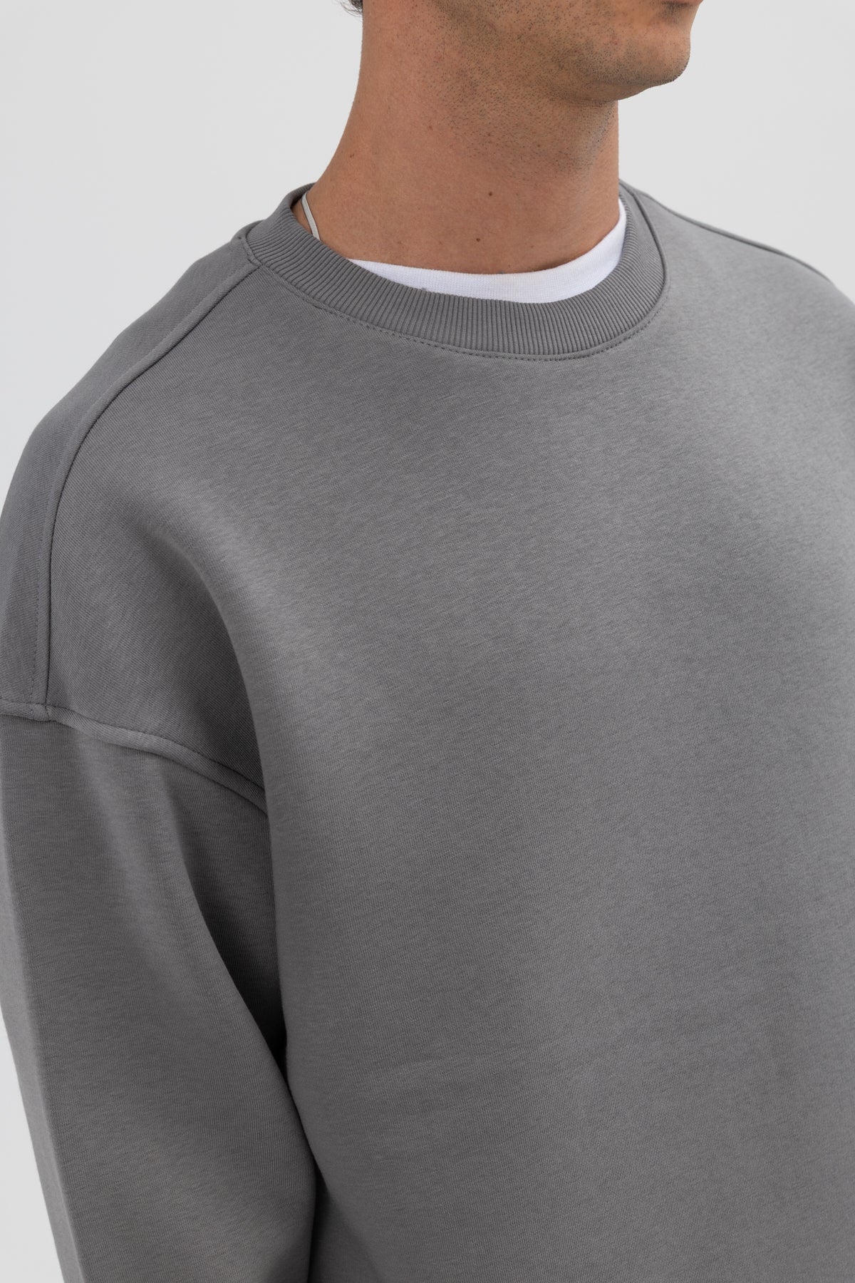 Basic Bisiklet Yaka Oversize Sweatshirt Füme