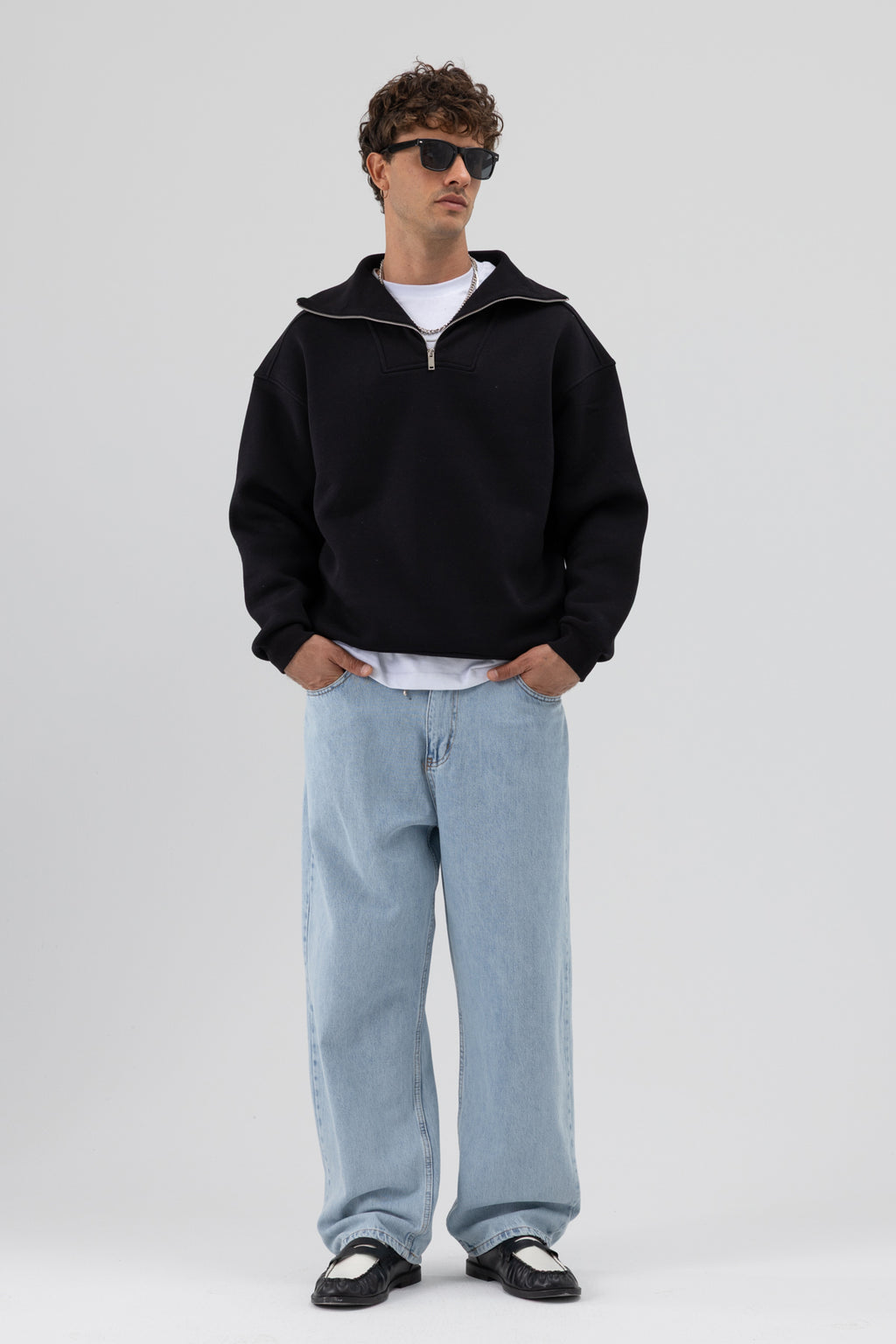 Basic Fermuarlı Dik Yaka Sweatshirt Siyah
