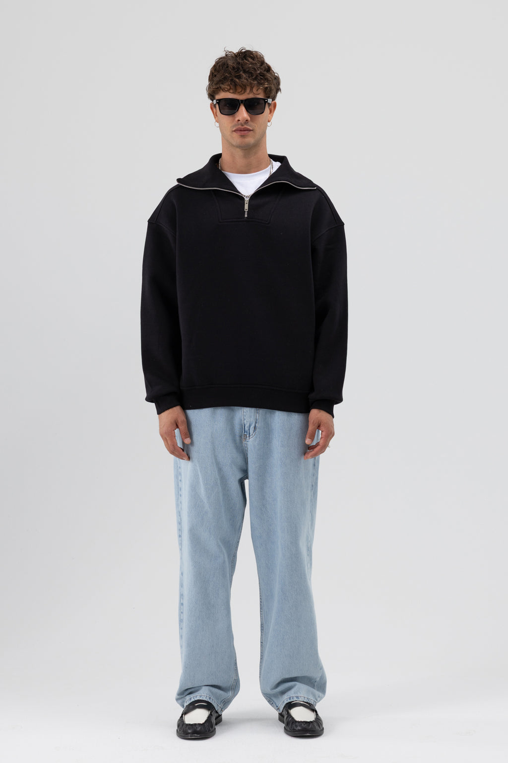 Basic Fermuarlı Dik Yaka Sweatshirt Siyah