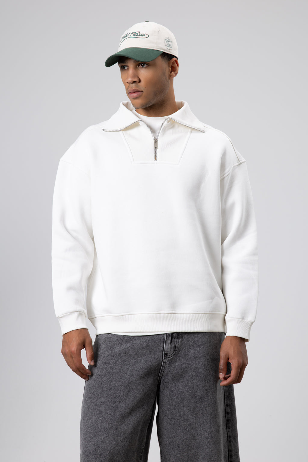 Basic Fermuarlı Dik Yaka Sweatshirt Ekru