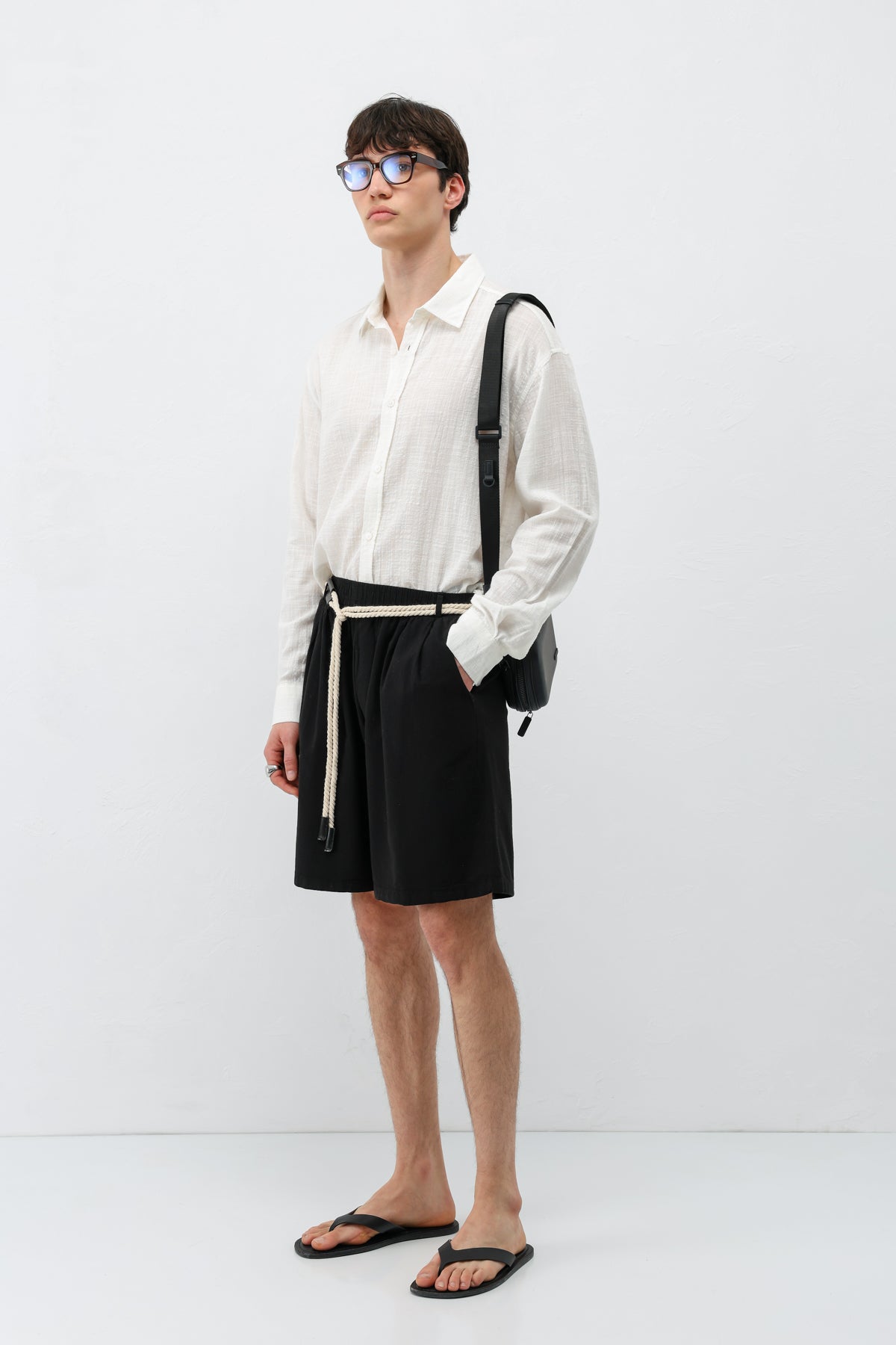 Kemerli Oversize Keten Şort Siyah