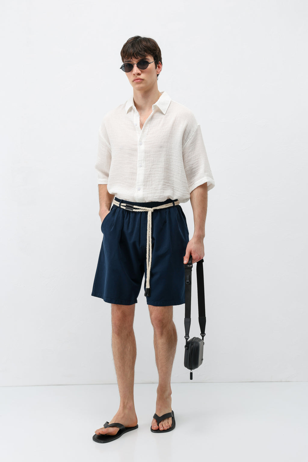 Kemerli Oversize Keten Şort Lacivert
