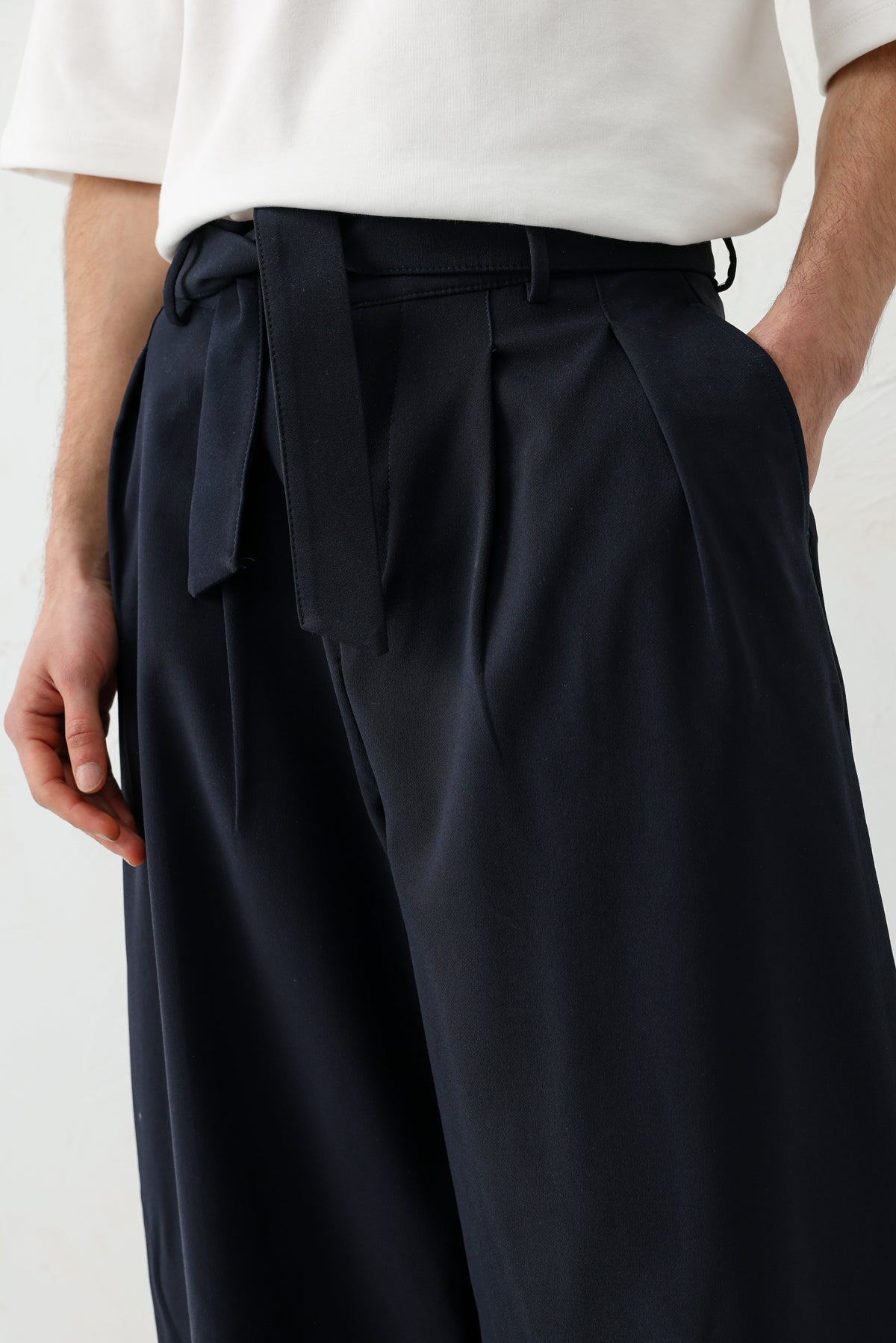 Barrel Fit Tailored Fit Kemerli Pantolon Lacivert